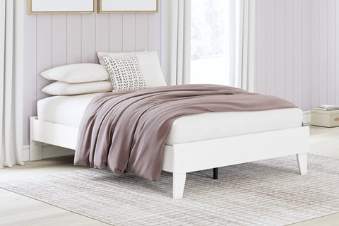 Hallityn Full Platform Bed - White